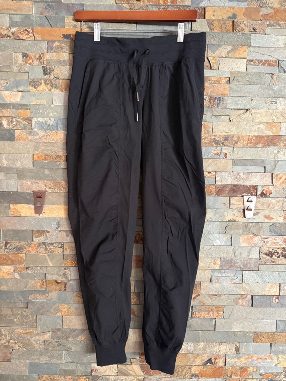 Lululemon dance studio joggers
